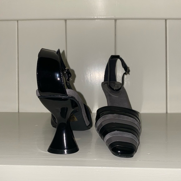 New Jeffery Campbell Underlay Black and Grey Heels - Picture 4 of 6